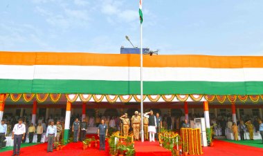 Residents of the state get freedom from inflation Rajasthan will become a leading state by the year 2030 Contribution of every section of the society is important : Chief Minister - State level Independence Day function at Sawai Man Singh stadium - CM makes big announcements related to ERCP