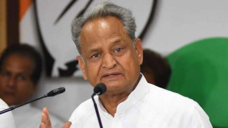 मुख्यमंत्री ने दी स्वीकृति ग्राम पंचायत सहायक, शिक्षाकर्मी, पैराटीचर्स व मदरसा पैराटीचर्स को मिलेगा बढ़ा हुआ मानदेय