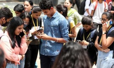 सीबीएसई (Central Board of Secondary Education) ने कक्षा 10वीं और 12वीं की पूरक परीक्षाओं के लिए हॉल टिकट किए  जारी