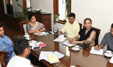 नवसृजित जिलों में स्वतंत्रता दिवस पर होंगे भव्य आयोजन- कार्यक्रमों में ज्यादा से ज्यादा लोगों की भागीदारी सुनिश्चित की जाए – मुख्य सचिव - नवसृजित जिलों के कलेक्टर्स के साथ पहली बैठक - मुख्य सचिव ने की आयोजन की तैयारियों की समीक्षा