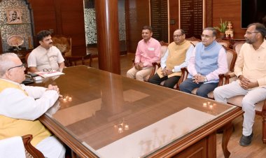 राज्यपाल से हिन्दुस्तान समाचार न्यूज एजेन्सी के राष्ट्रीय अध्यक्ष अरविन्द मार्डिकर की शिष्टाचार भेंट