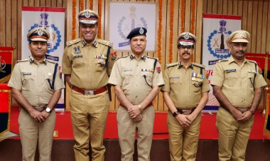 4 आईपीएस अधिकारियों को डीजीपी डिस्क