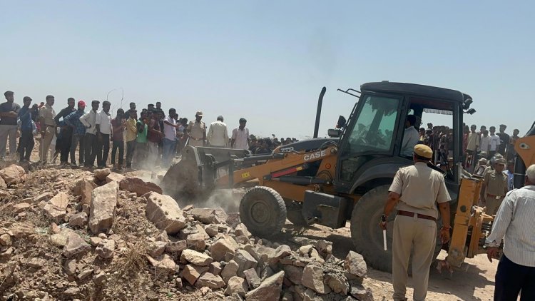 मगजी की घाटी वन क्षेत्र में 2.5 हेक्टेयर अतिक्रमण हटाया गया
