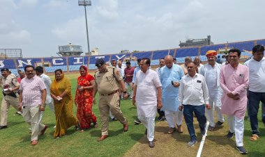 संसदीय कार्य मंत्री ने किया बरकतुल्ला खां स्टेडियम का निरीक्षण, राज्य स्तरीय स्वतंत्रता दिवस समारोह की तैयारियों की गहन समीक्षा की – “स्वतंत्रता दिवस समारोह में दिखेगी मारवाड़ की आत्मीयता, सांस्कृतिक विरासत और लोक परंपराओं की जीवंत झलक” – संसदीय कार्य मंत्री